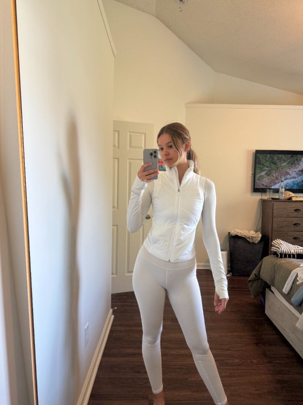 Lulu Lemon White Vest Push Your Pace (Size 2)